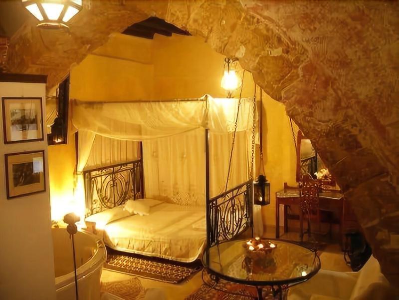 Ifigenia & 3* Chania (Crete)
